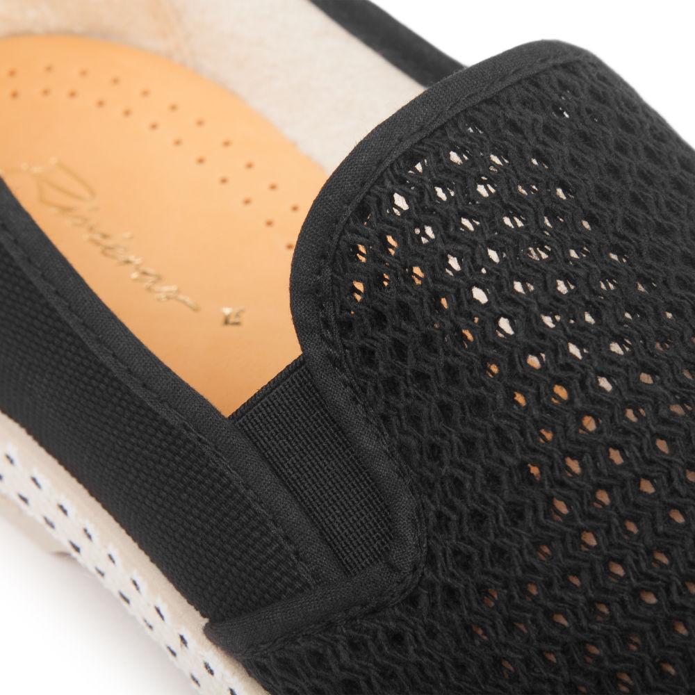 Classic Canvas & Black Mesh